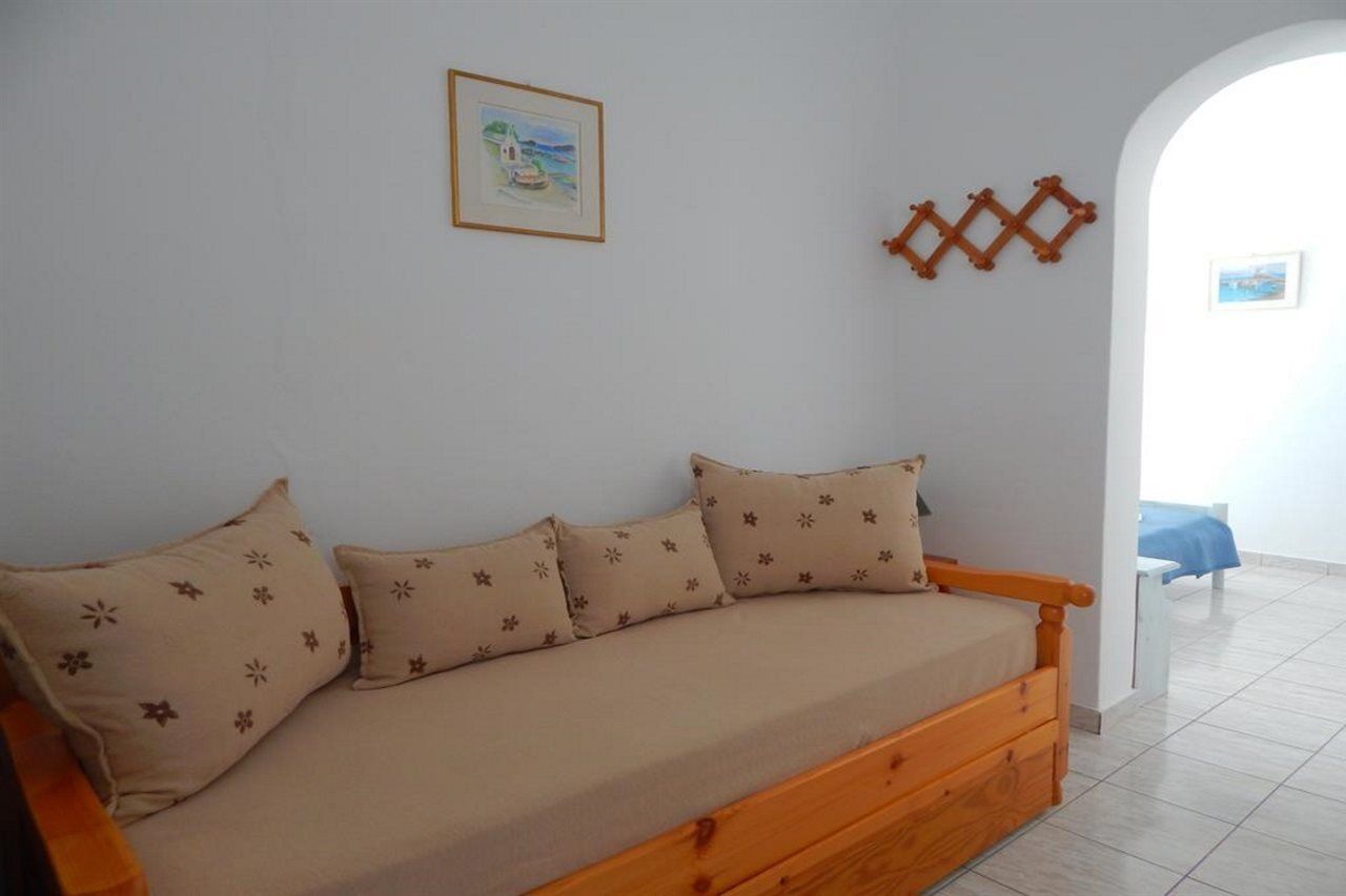 Evgenia Rooms And Apartments Folégandros Exterior foto