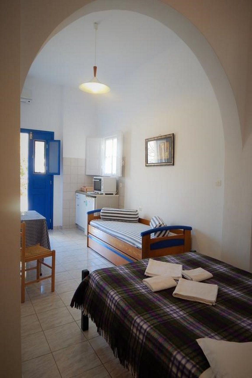Evgenia Rooms And Apartments Folégandros Exterior foto